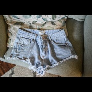 Forever 21 cut off shorts size 28